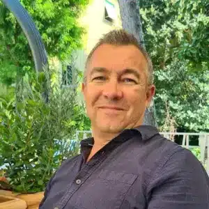 SH-Director printing company Bedford